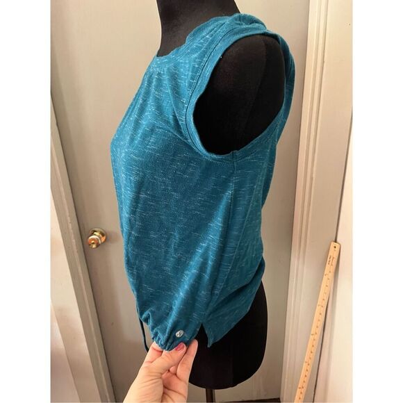 Layers Athletic Tank Top Size XS. - Picture 2 of 7